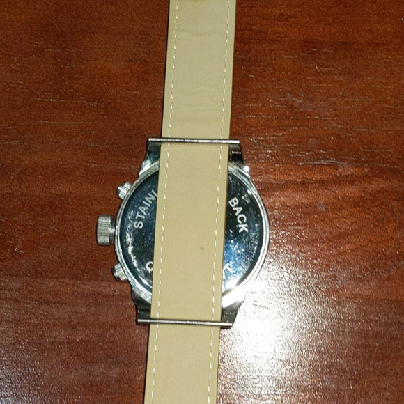 Standard Stainless Steel Watch w/ 2wristbands - Picture 4 of 5